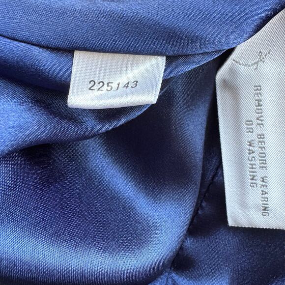 Ann Taylor Black Velvet Blazer Womens Size 8 One Button Lined Tailored Jacket - Picture 3 of 5